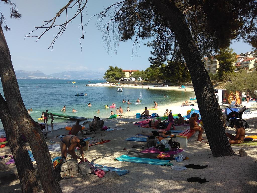 Apartment Nely - Sea, Terrace And Peace Trogir Exterior foto