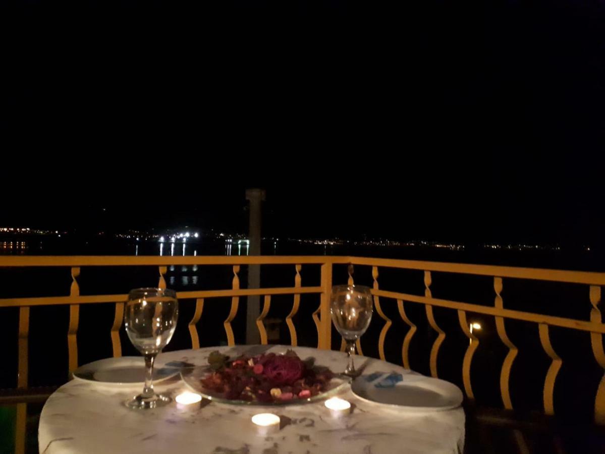 Apartment Nely - Sea, Terrace And Peace Trogir Exterior foto
